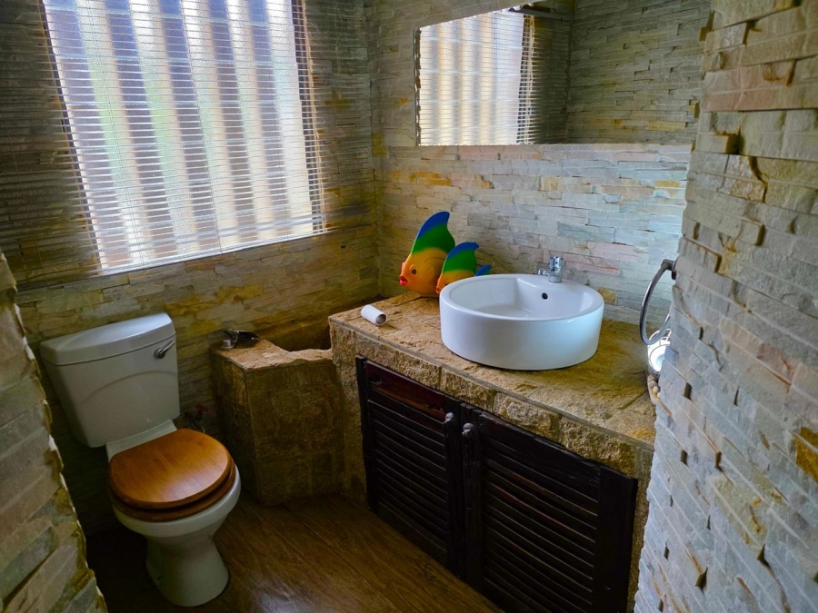 4 Bedroom Property for Sale in Deneysville Free State